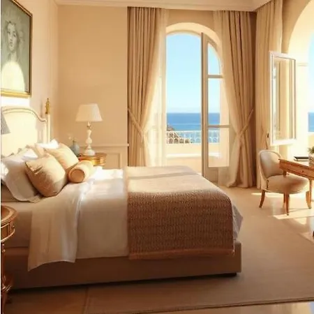 Hotel Flora 4*
